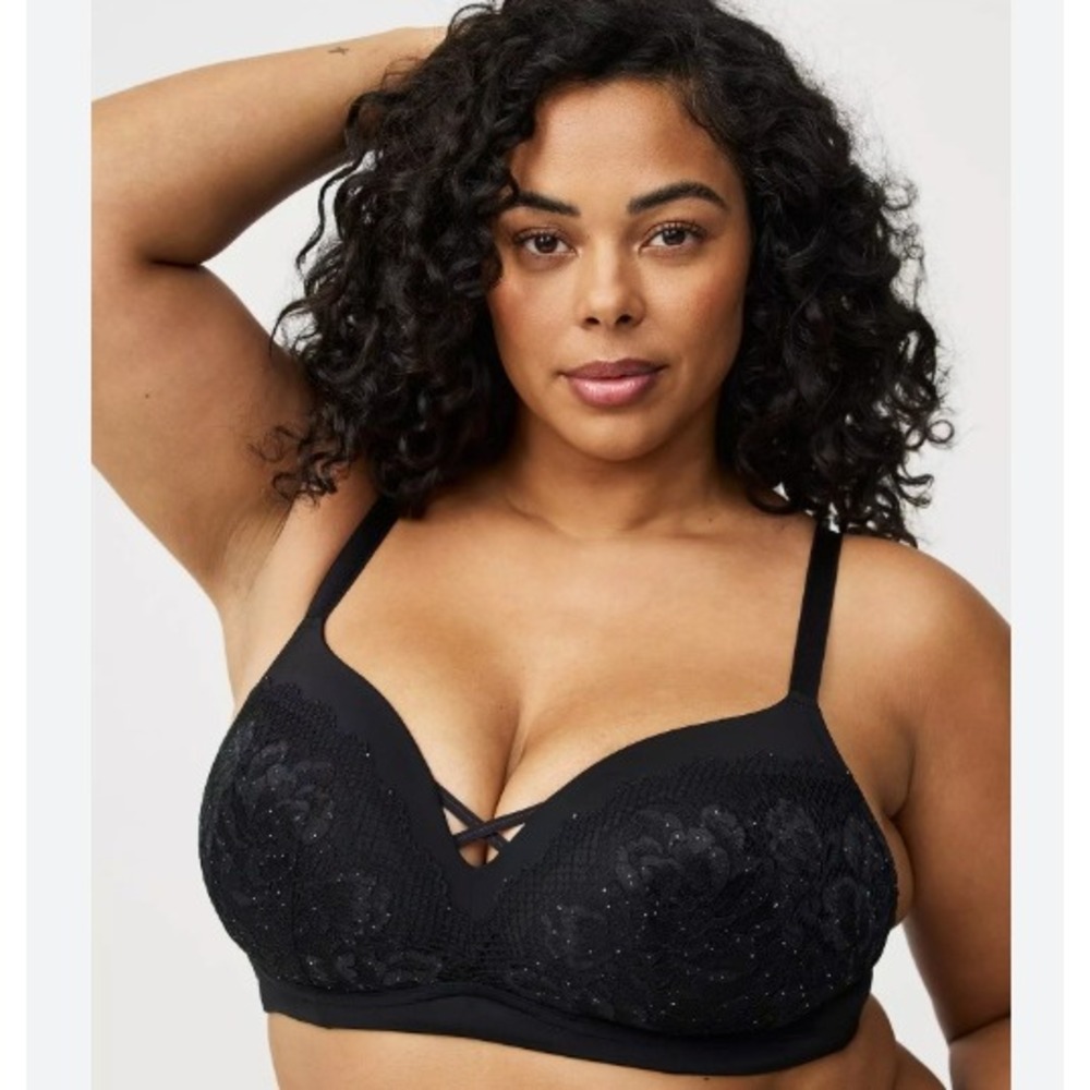 Torrid Dream Wire Free Push Up Bra Black Lace Sequin 48D NWT